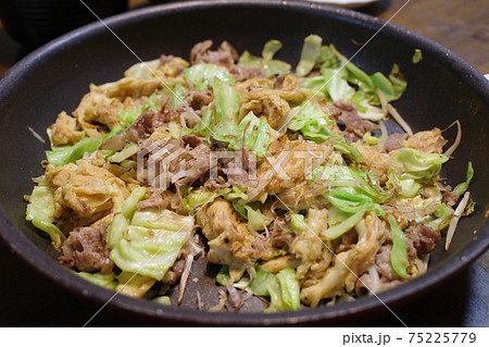 とても美味しい日本の食べ物 75225779