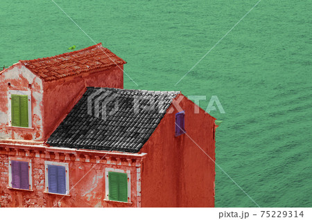 the house on the sea the house on the sea 75229314