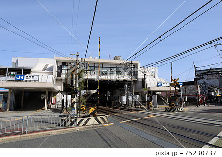 堺市にあるJR阪和線の堺市駅 75230737