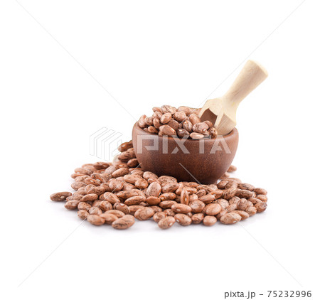 pinto beans isolated on white background pinto beans isolated on white background 75232996