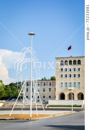 アルバニアの首都ティラナの街並み 75233081