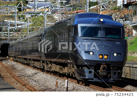 JR九州 787系 特急電車（特急「かもめ」）の写真素材 [75234425] - PIXTA