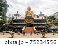世界遺産　ダンブッラの黄金寺院 75234556