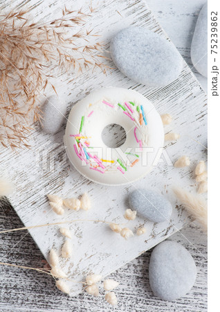 Spa composition with bath bombs Spa composition with bath bombs 75239862