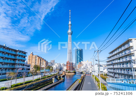 東京の都市風景 北十間川とスカイツリー 75241306