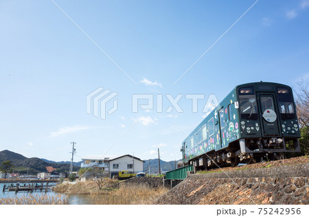 【天竜浜名湖鉄道】浜名湖と鉄道 75242956