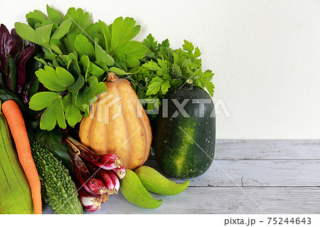 沖縄県産 島野菜集合 沖縄県産 島野菜集合 75244643