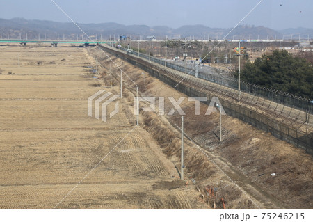 湖 風景 ゴンドラ 75246215
