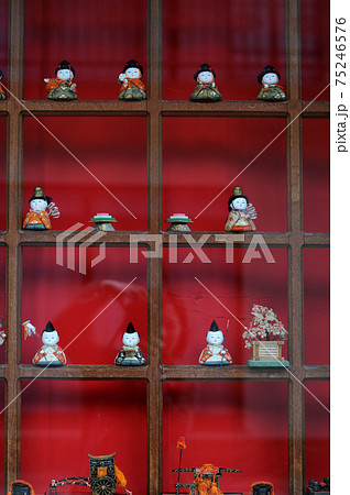 四季の散歩　春　古町　雛祭り 75246576