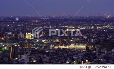 金華山ドライブウェイから見る名古屋と一宮の夜景 金華山ドライブウェイから見る名古屋と一宮の夜景 75249871