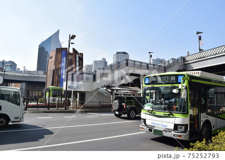 川口駅東口と国際興業バス 75252793