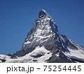 快晴のマッターホルン 75254445