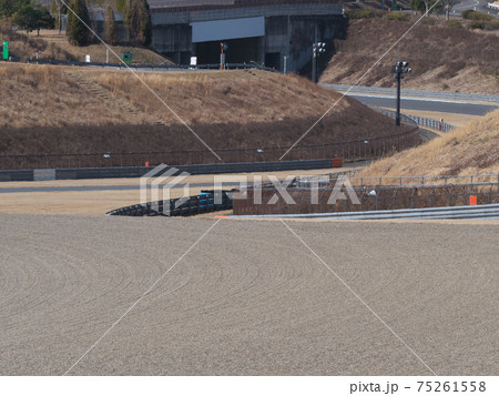 3月　晴れた日のサーキット 75261558