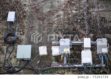 アンテナ 受信機 携帯電話 75261739