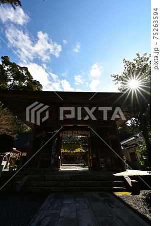 摩氣神社より 75263594