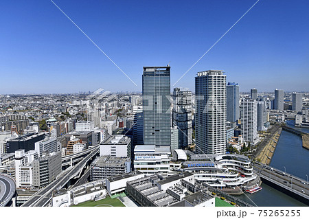 日本の横浜都市景観 横浜のタワーマンション群などを望む。左奥は武蔵小杉や東京都内 75265255