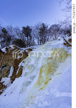 [福島県]_裏磐梯_イエローフォール_冬17 75267957