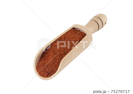 Tandoori Masala mix of spices in wooden scoop Tandoori Masala mix of spices in wooden scoop 75270717