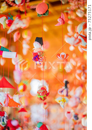 （静岡県）雛の館むかい庵　吊るし雛 75275171