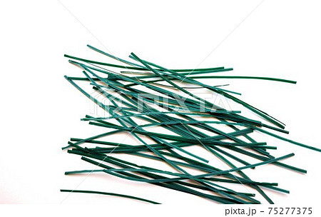 園芸用カットビニールタイ　ワイヤー入りのヒモ　結束材　仮止め 75277375