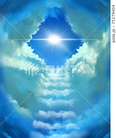 天界へ続く雲の階段と青空に光り輝く太陽光と惑星 75279404