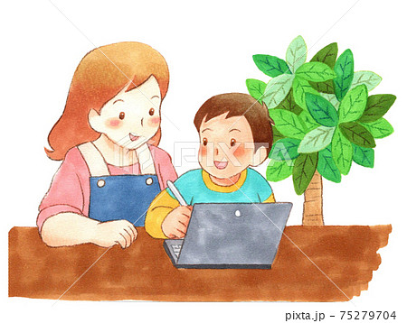 ノートパソコンで勉強する親子(母と男の子) ノートパソコンで勉強する親子(母と男の子) 75279704