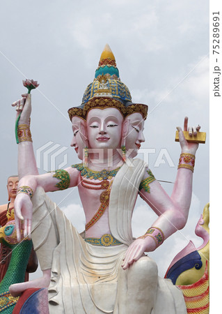 Sculpture, architecture and symbols of Buddhism, Thailand Sculpture, architecture and symbols of Buddhism, Thailand 75289691