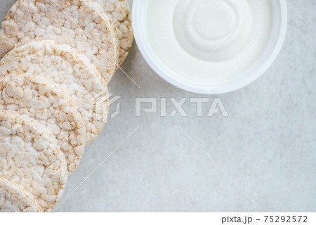 Healthy Snack from Rice Cakes with Ricotta Cheese 75292572