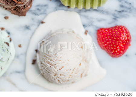 Selection of different ice cream scoops Selection of different ice cream scoops 75292620