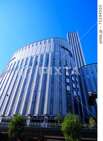 大阪 梅田 ヨドバシ タワー レスパイヤー 構図 縦 大阪 梅田 ヨドバシ タワー レスパイヤー 構図 縦 75294503