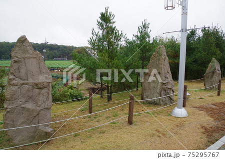 韓国　世界遺産　江華島支石墓群 75295767