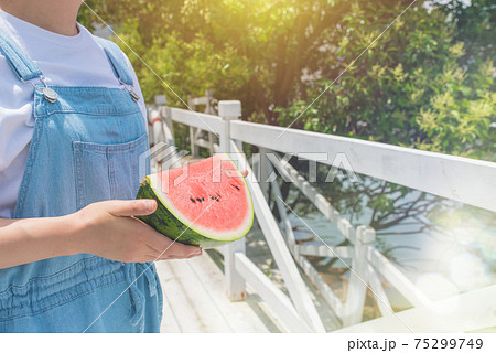 Image photo Image photo 75299749