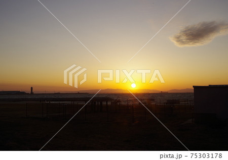 りんくうビーチ　夕景　常滑市 75303178