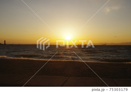 りんくうビーチ　夕景　常滑市 75303179