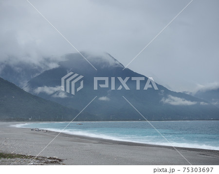 Cloudy with seascape and beach in Taiwan Cloudy with seascape and beach in Taiwan 75303697