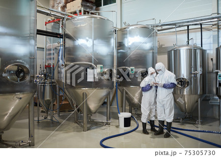 Background of Chemical Production Background of Chemical Production 75305730