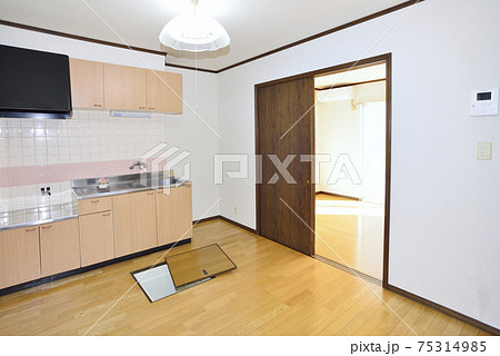 ダイニングキッチン 75314985
