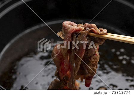 関西風すき焼き 関西風すき焼き 75315774