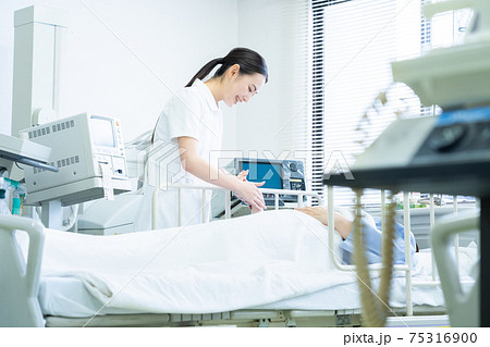 病院 医療 ICU 看護師 入院 病院 医療 ICU 看護師 入院 75316900