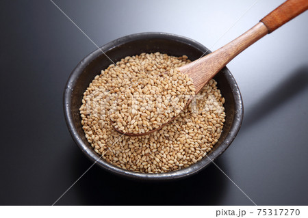 いりごま 75317270