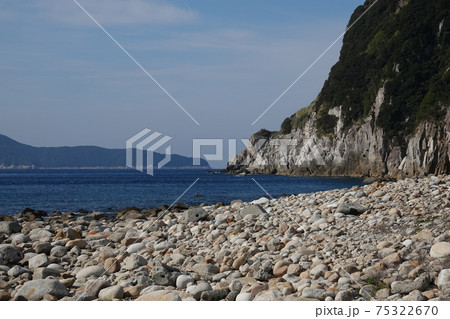 柏島　春の海岸線 75322670