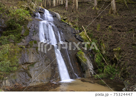 富久貴の滝（京都府福知山市夜久野町） 75324447