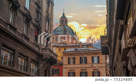 Piazza Maggiore 75324895