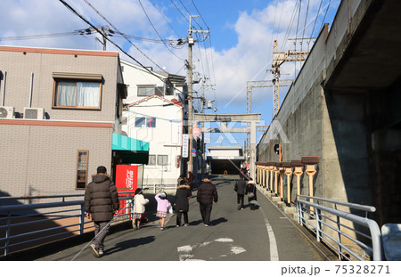 近鉄奈良線 石切駅付近の道路 近鉄奈良線 石切駅付近の道路 75328271