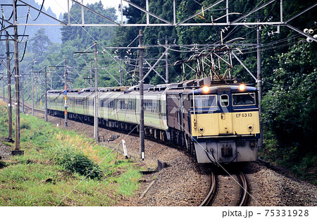 1997年 旧信越本線を行くEF6313重連の189系L特急あさまの写真