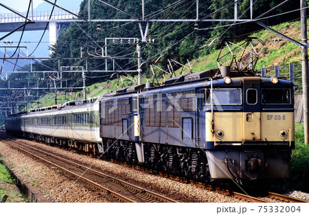 1997年　旧信越本線を行くEF636重連の189系L特急あさま 75332004