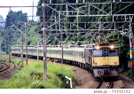 1997年 旧信越本線を行くEF636重連の189系L特急あさま 1997年 旧信越本線を行くEF636重連の189系L特急あさま 75332152