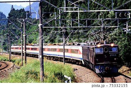 1997年 旧信越本線を行くEF6318重連の489系特急白山 1997年 旧信越本線を行くEF6318重連の489系特急白山 75332155
