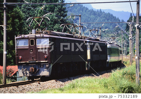 1997年 旧信越本線を行くEF6319重連の489系L特急あさま 1997年 旧信越本線を行くEF6319重連の489系L特急あさま 75332189