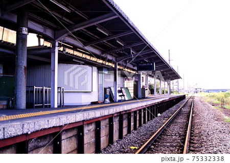 1997年　役目を終えたJR大和路線久宝寺駅下りホーム 75332338